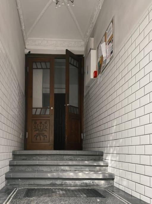 Nastrojowe Mieszkanie W Centrum Danzig Exterior foto